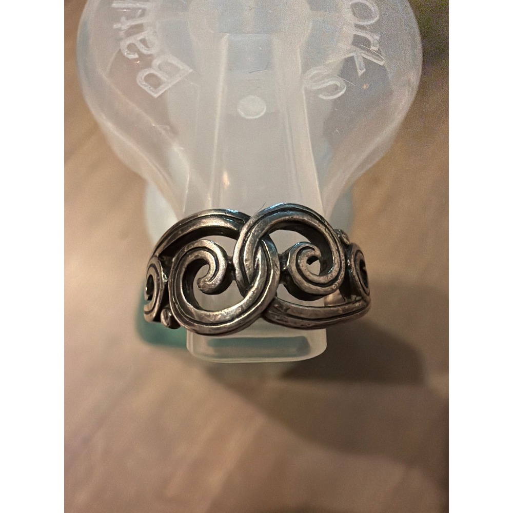 James Avery Sterling Silver Scroll Band Ring Size 7.5 Scrollwork Swirl retired - Picture 2 of 6